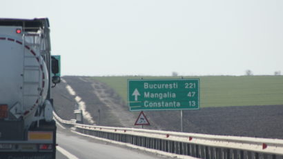 Se lucrează pe A2, pe sensul către Constanţa