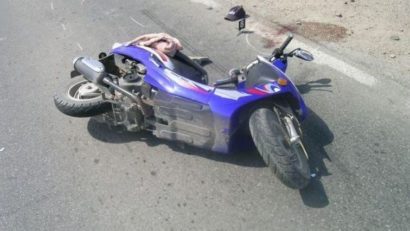Constanța: Moped, „șifonat” de un autoturism