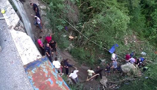 Despăgubiri de peste un milion de euro în urma accidentului din Muntenegru