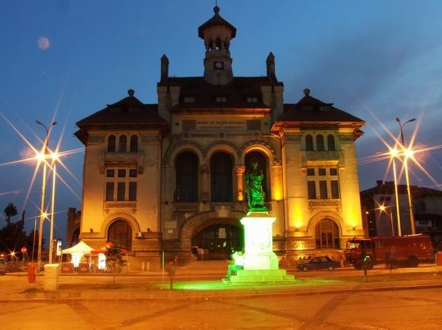 O seară dedicată iubitorilor de cultură în weekend la Constanţa