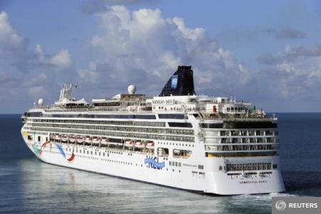 Nava de croazieră Norwegian Dawn, eşuată în reciful din Bermuda