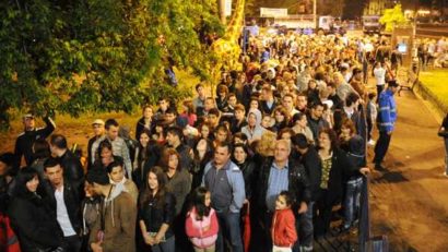 Ne place cultura. Da`numai pe-nserat