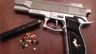 Alertă într-un liceu din Constanța, după ce un elev a folosit un pistol