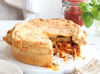 ORA MESEI: Plăcintă-pizza cu ciuperci și vinete