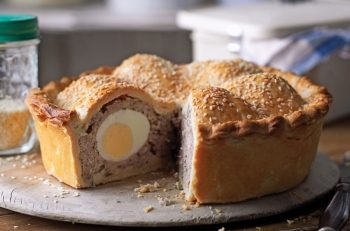 ORA MESEI: Plăcintă scoţiană cu ou
