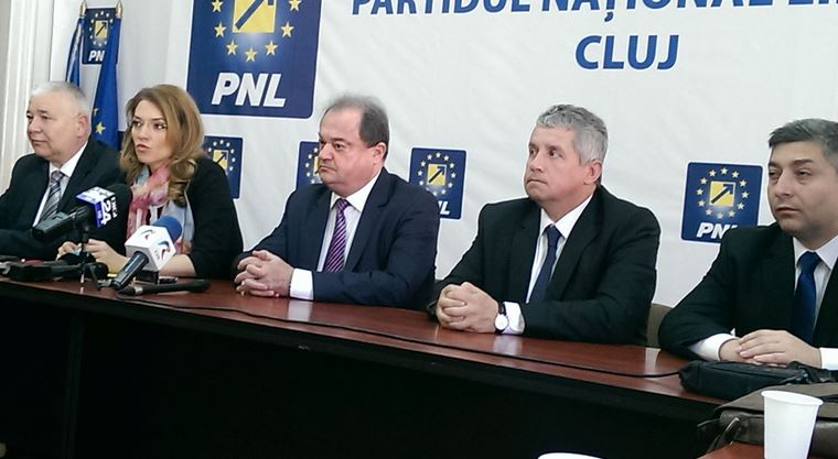 Liberalii au program de guvernare, dar nu prea au la ce să-l folosească