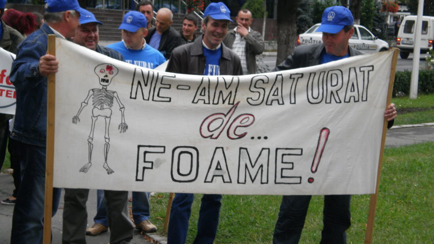 Proteste ale angajaţilor din administraţia publică