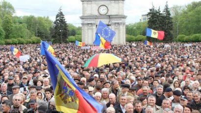 „Jaful secolului” a scos oamenii în stradă, la Chişinău