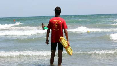Două persoane, în pericol să se înece la Eforie