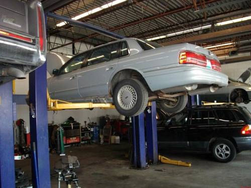 Service-urile auto din Constanţa, amendate de comisarii OPC