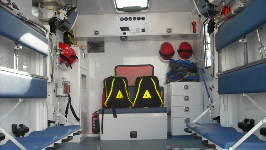 Trei dintre copiii răniţi în explozia de la Băneasa, duşi la Bucureşti