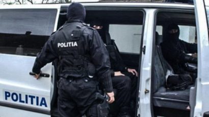 Urmărit internaţional pentru tentativă de omor, adus la Constanţa