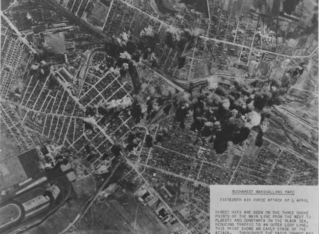 VIDEO: 73 de ani de bombardarea Bucureștiului de către americani