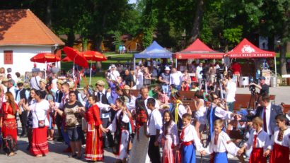 (AUDIO+FOTO) Alai aromân în Banat, dus de Vanghilismo