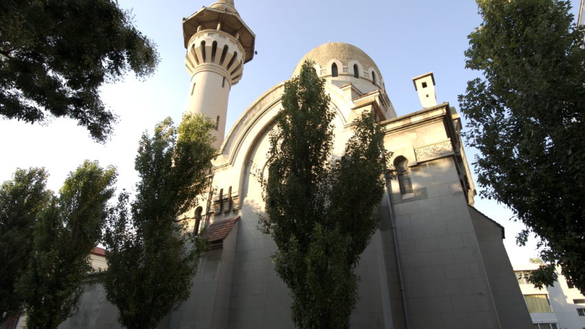 Musulmanii intră în postul din Luna Ramazan