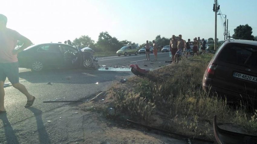FOTO: ACCIDENT grav între Eforie Nord şi Eforie Sud. Printre răniți, un bebeluș