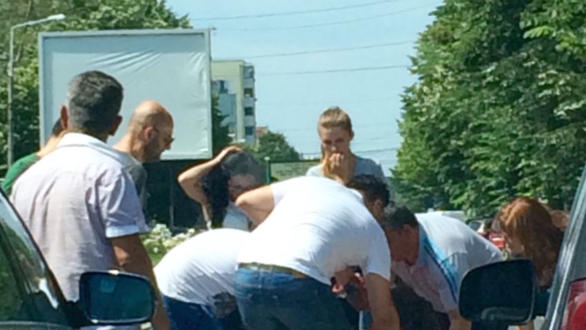 Foto EXCLUSIVITATE : ACCIDENT în Constanţa. Femeie lovită lângă sediul Poliţiei