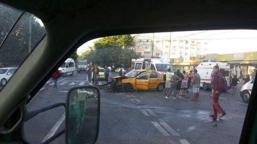 Accident în Constanţa, pe strada Soveja. Când „Noroc!” este cu ghinion