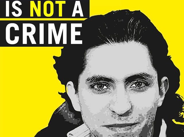 Ce aduce libertatea de exprimare – Blogger condamnat la 1.000 de lovituri de bici şi 10 ani de închisoare