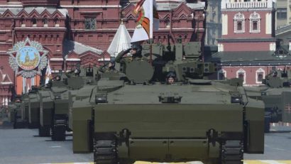 Rusia ameninţă NATO că va reacţiona la amplasarea de armament greu în Europa de Est