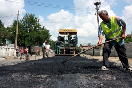 20 de străzi din zona Peninsulară a Constanţei intră în reparaţii