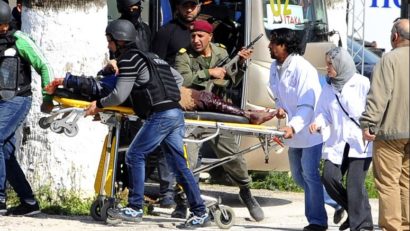 UPDATE – Zeci de morţi, într-un ATAC TERORIST comis în Tunisia