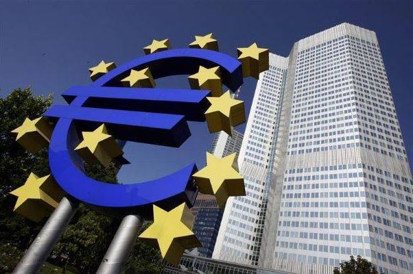 Gură de oxigen pentru Grecia: Banca Centrală Europeană menţine finanţarea de urgenţă