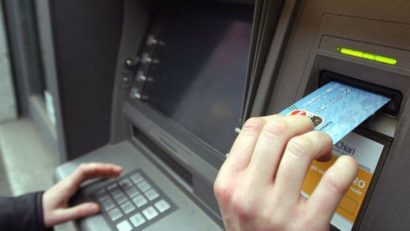 Bancomat care foloseşte tehnologia de recunoaştere facială