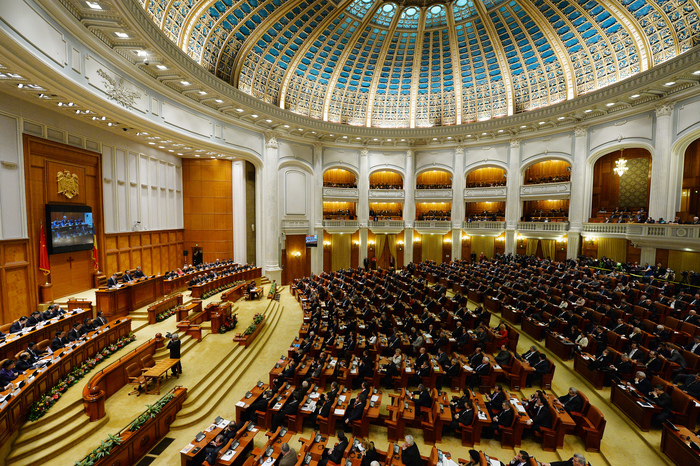 Legea alegerilor parlamentare a trecut de Senat