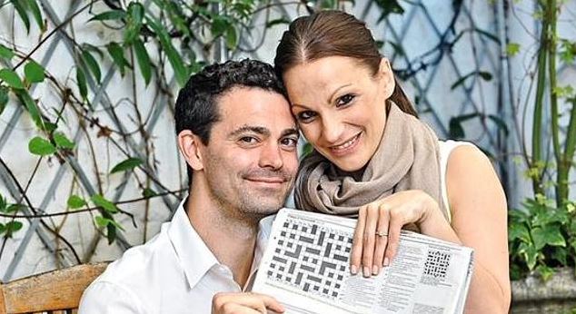 Cerută în căsătorie printr-un rebus din ziar
