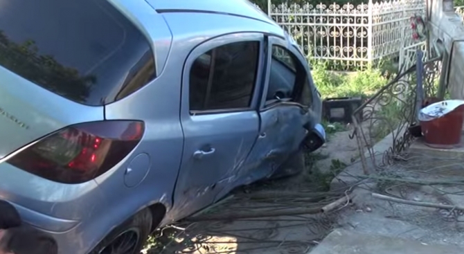 (VIDEO) Accident rutier în cimitir !