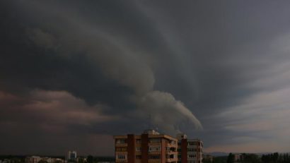 Cod galben de furtună în Ialomița și Călărași
