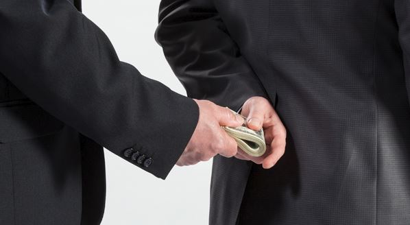 Corupţia, una dintre vulnerabilităţile României, în Strategia Naţională de Apărare a Ţării