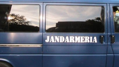 Eforie Nord: Scandal, geamuri sparte, poliție și jandarmi