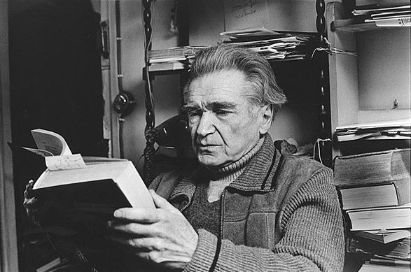 PORTRET: Emil Cioran sau arta seducţiei şi a paradoxului