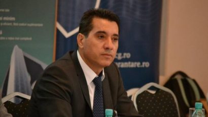 Tinerii constănţeni pot face practică în cabinetul unui senator