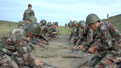 Tinerii ar putea deveni militari, dacă și-ar dori!