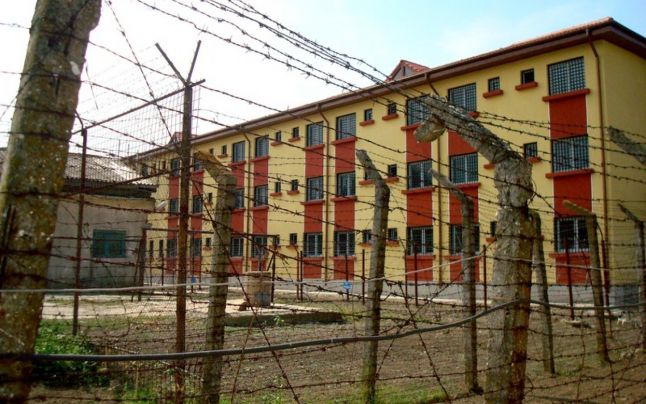 Adolescent din Cobadin, urmărit internațional