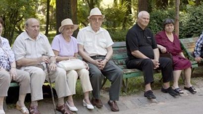 Se schimbă modul în care vor primi pensiile