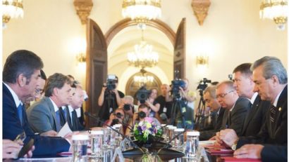 Strategia naţională de apărare, discutată de preşedinte cu partidele parlamentare