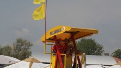 Marea poate fi cu adevărat neagră. Atenție la indicațiile salvamarilor!