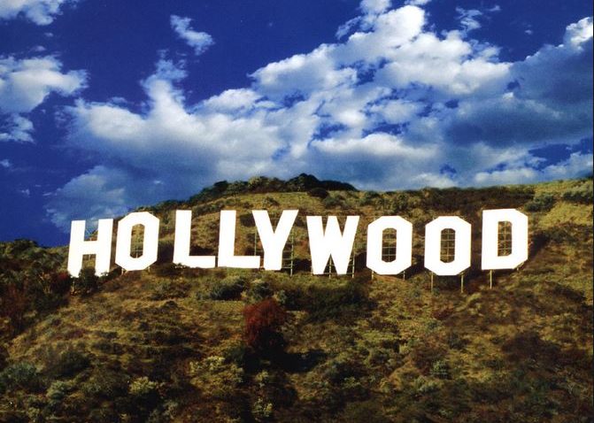 Ce rol avea, iniţial, faimosul semn al oraşului Hollywood