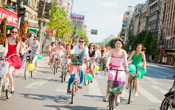 Începe SkirtBike!