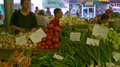 5 tone de legume şi fructe, confiscate de poliţiştii constănţeni