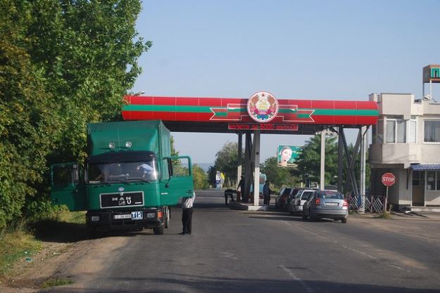 România nu intenţionează să trimită trupe în Transnistria