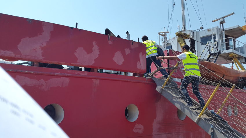 AUDIO: Nave cu probleme în porturile constănţene