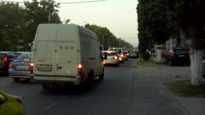 Trafic PARALIZAT în Mamaia