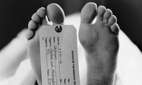 România 2015: Cadavru lăsat în aer liber trei zile