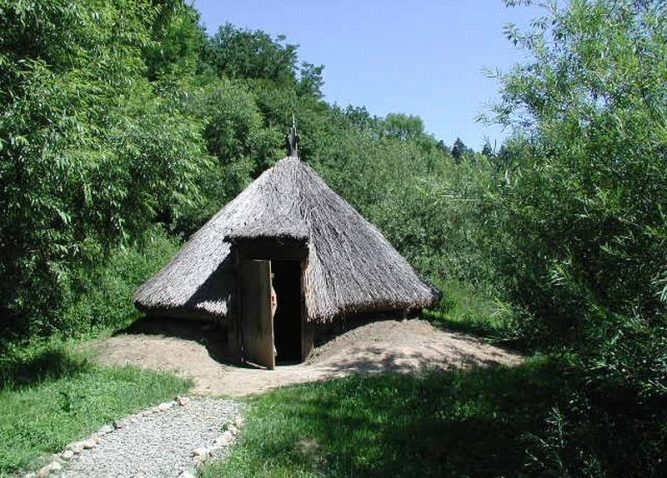 Machete de adăposturi pescăreşti în expoziţie, la Tulcea
