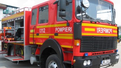 Năvodari: O femeie și-a prins piciorul sub o poartă